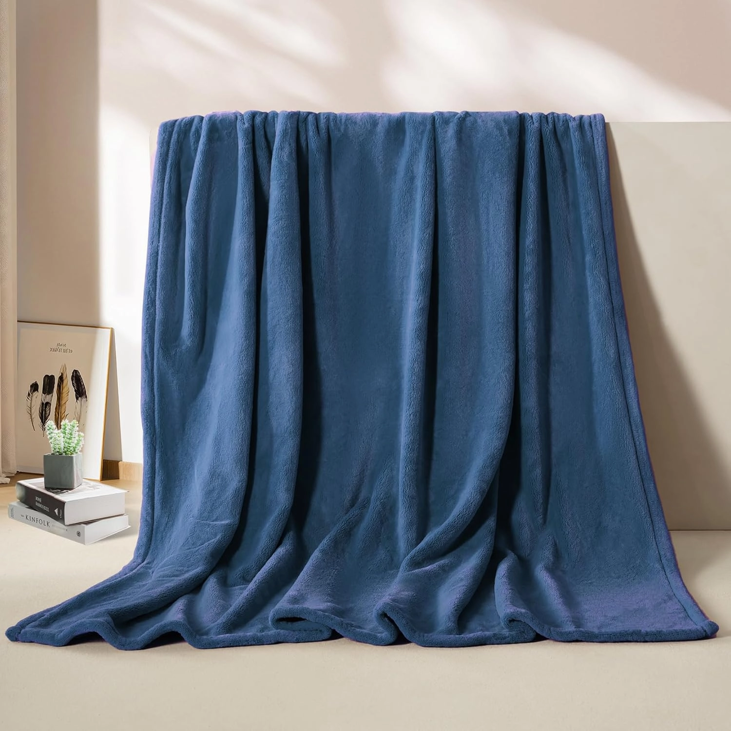 BEAUTEX Fleece Blanket Queen Size Super Soft Flannel Throw Blanket Lightweight Fuzzy Plush Blanket for Couch Sofa or Bed All Seasons (Dusty Blue, 90" x 90")