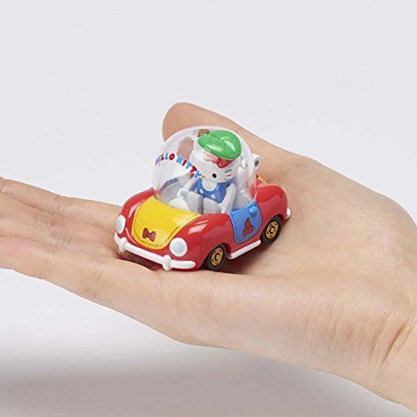 Dream Tomica Rideon R02 Hello Kitty & Apple Toy Car
