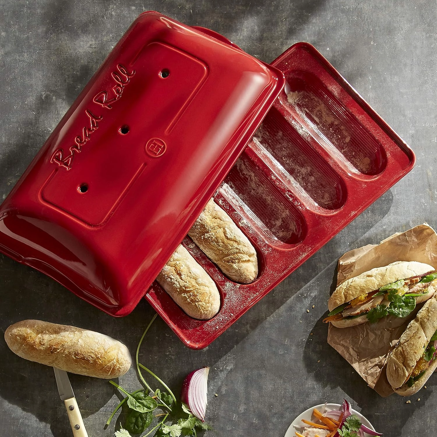 Emile Henry Mini Baguettes Baker, 5 loaves, Linen