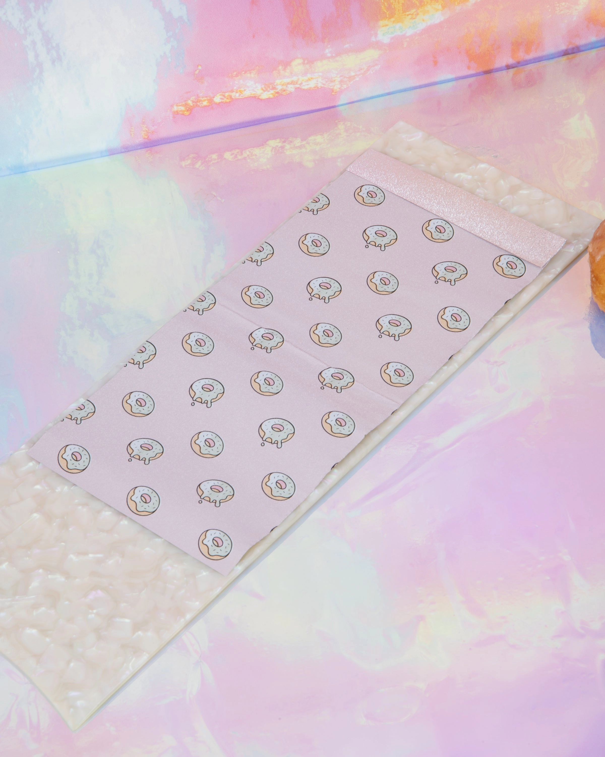 Framar Glazed Donut Acetate Highlighting Board