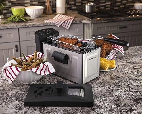 Hamilton Beach Professional Style Electric Deep Fryer with Basket and Lid, 3 Liters / 8 Cups, Temperature Control, Includes Frying Basket with Hooks, 1500 Watts, Stainless Steel (35032)
