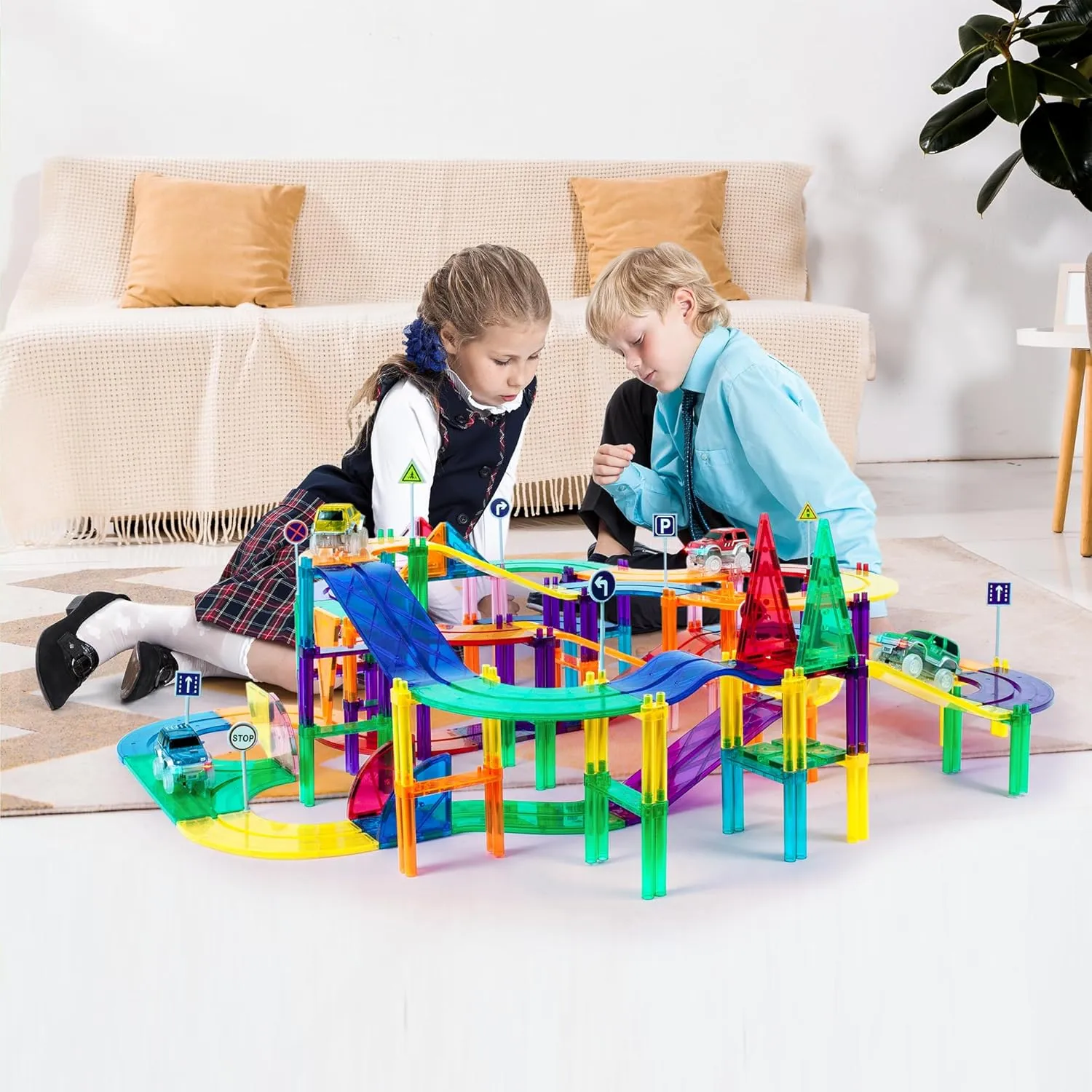 PicassoTiles 150 Piece Race Car Track Building Block Educational Toy Set Magnet Tile Magnetic Blocks Playset 4 Cars Early STEM Learning Construction Kit Hand-Eye Fine Motor Skill Brain Training PTR150