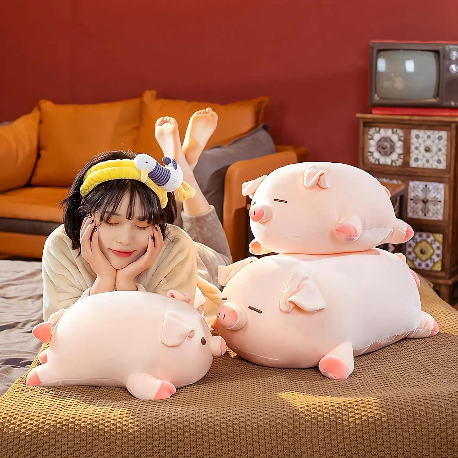 Pig Stuffed Animal Plush Pillow - 15.7'' Kawaii Soft Pig Hugging Pillow, Adorable Cuddle Plush Toy, for Kids, Girlfriend, or Adults, Perfect for Christmas and Birthdays (Squint, 15.7in)
