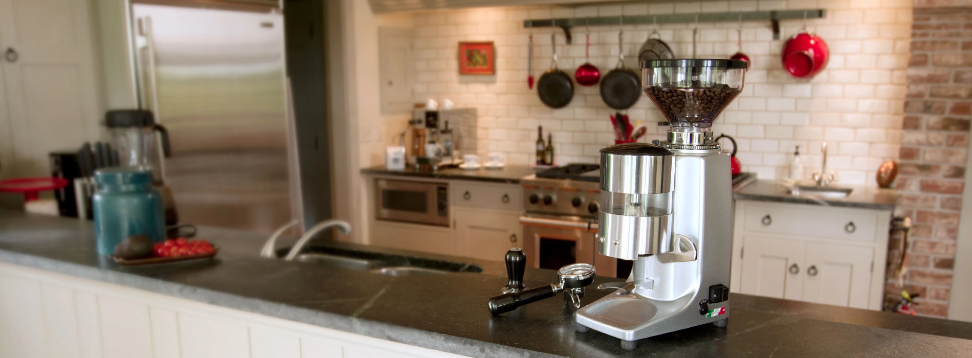 Quamar M80 Dosing Espresso Grinder in Silver