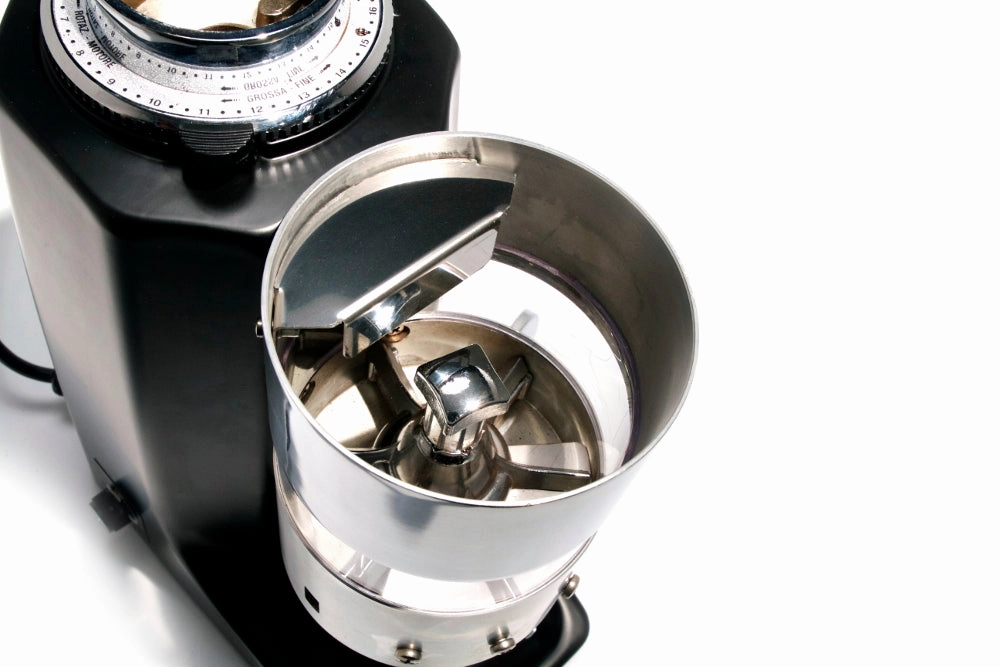 Quamar M80 Dosing Espresso Grinder with Timer in Black