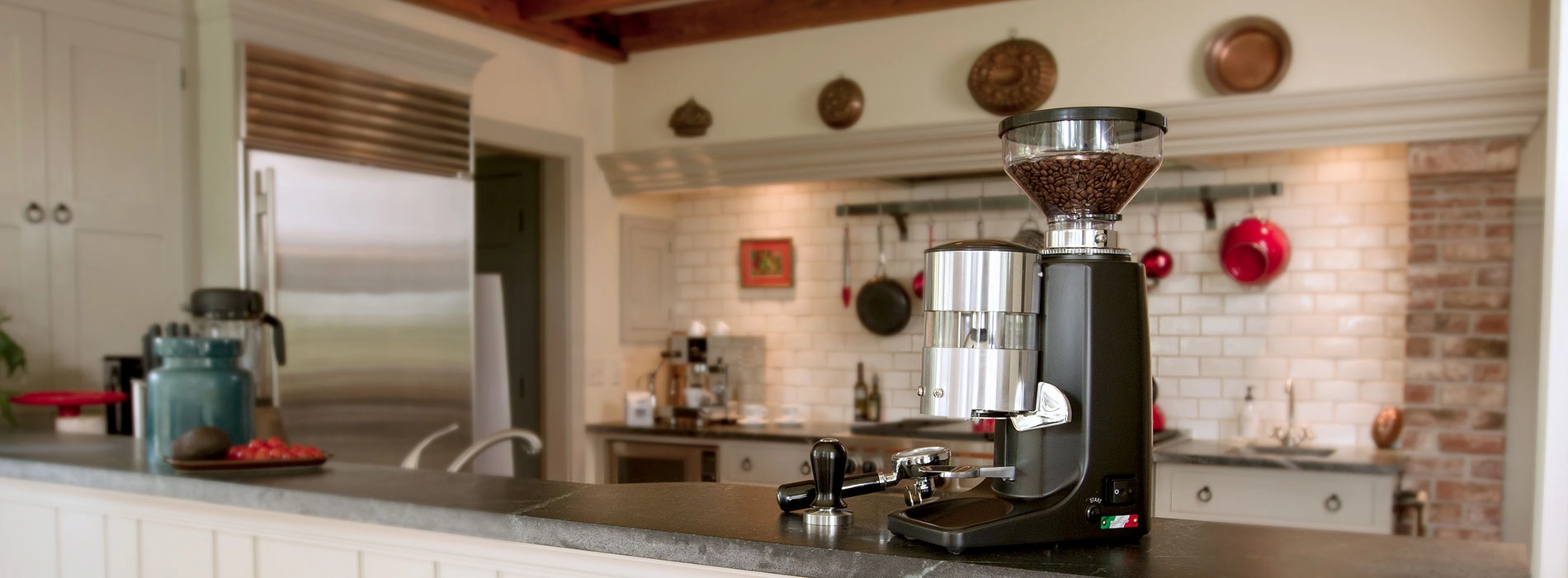 Quamar M80 Dosing Espresso Grinder with Timer in Black
