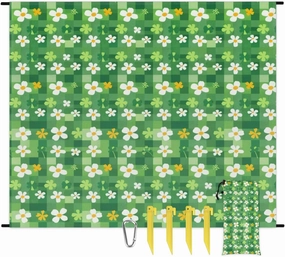 St. Patrick's Day Beach Blanket, Sandproof Beach Mat, Adults Waterproof Quick Drying Sand Free Mat with 4 x Ground Spikes for Outdoor Travel Camping Hiking, Clover Leaf Buffalo Check