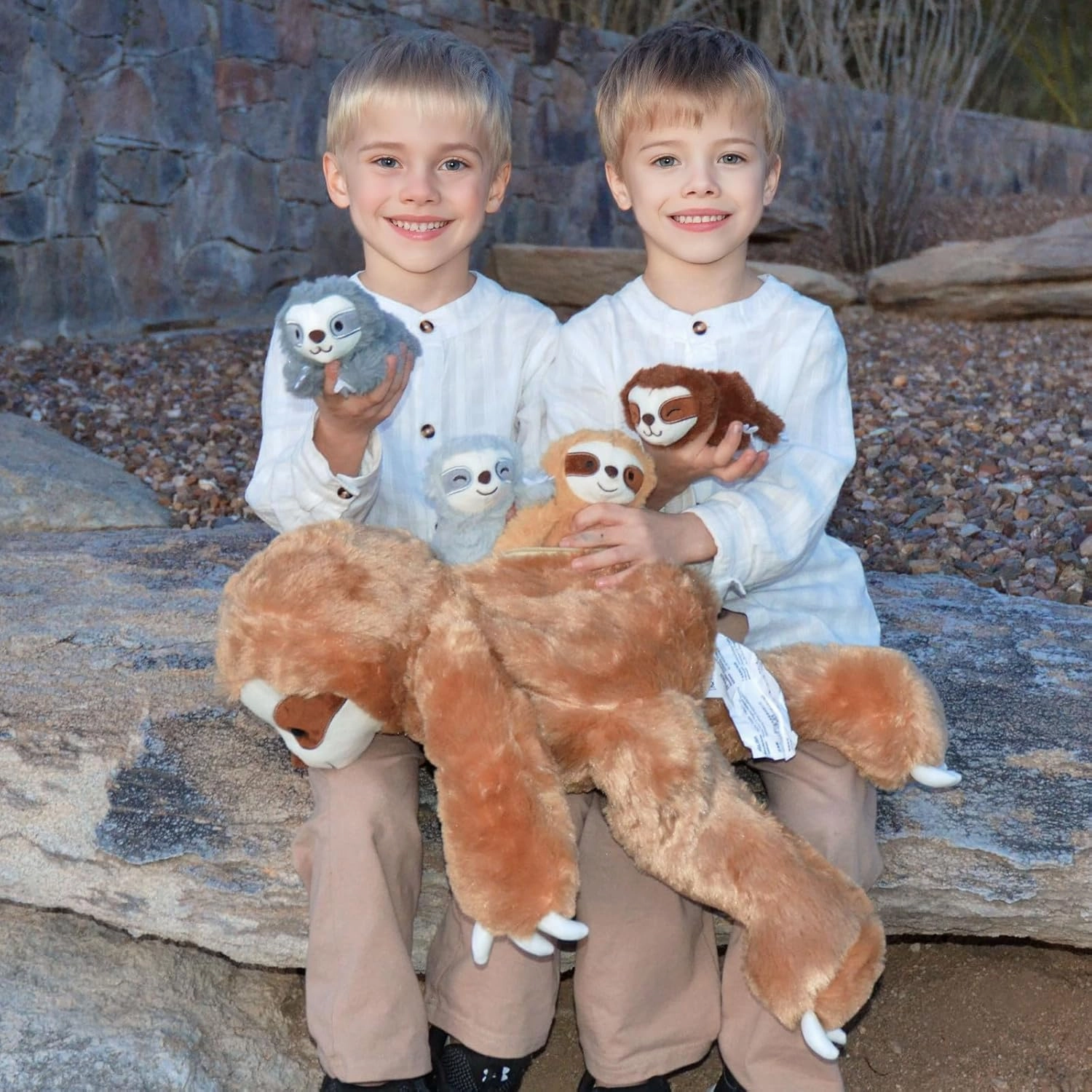 Tezituor 5Pcs Sloth Stuffed Animal Plush Set, 23 inch Large Realistic Mommy Stuffed Sloth with 4 Cute Babies Soft Plush Pillow for Girl Boy