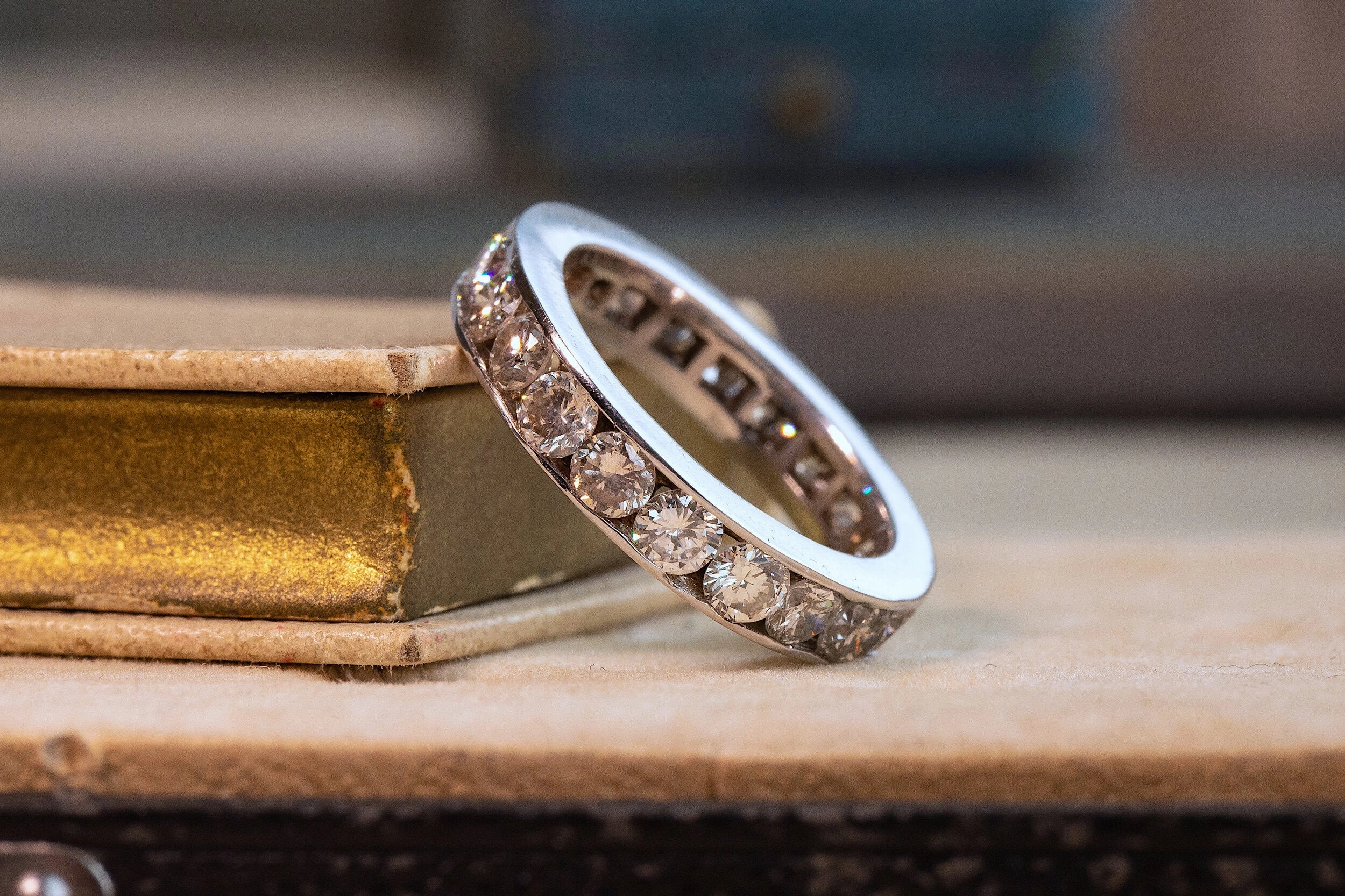 Vintage 14k White Gold 2.20 CTW Warm Diamond Eternity Band